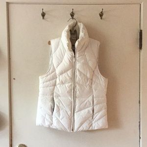 White women’s down vest size S